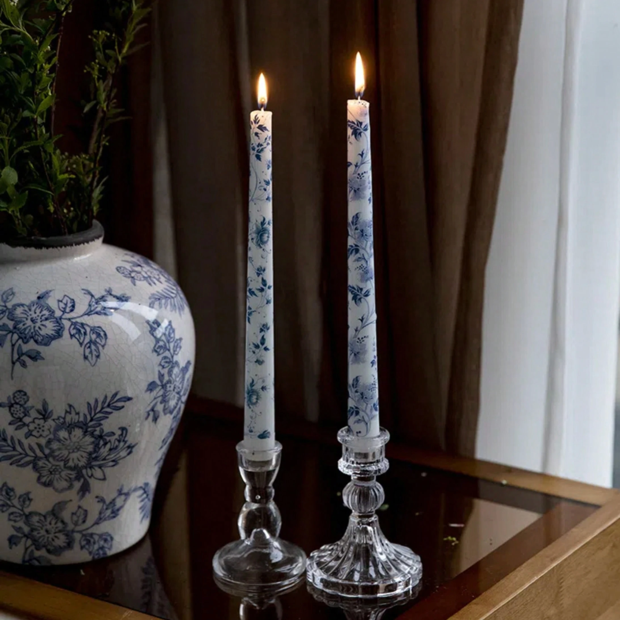 PORCELAIN CANDLE SET