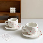 1Set Love Irregular Coffee Cup and Saucer, Creative Design Hand-Plated Irregular Coffee Cup and Saucer, Red Love Coffee Cup Mug, Suitable for Home Decoration Drinking Water, Afternoon Tea Coffee Cake, Couple Date, Candlelight Dinner, Valentine'S Day Gift